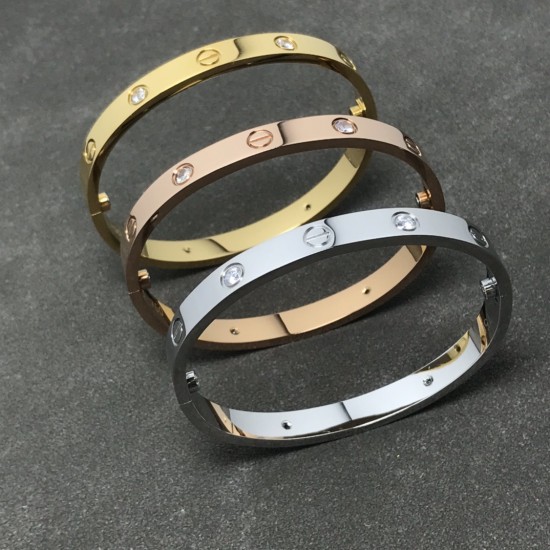 Cartier Love Bracelet Classic Collection | 5th Gen