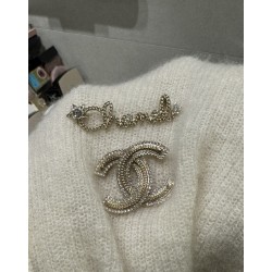 Chanel 25B Hollow Letter & Star Crystal Brooch