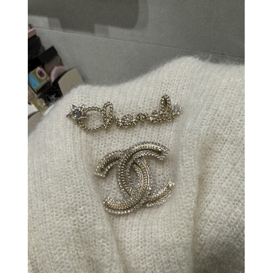 Chanel 25B Hollow Letter & Star Crystal Brooch