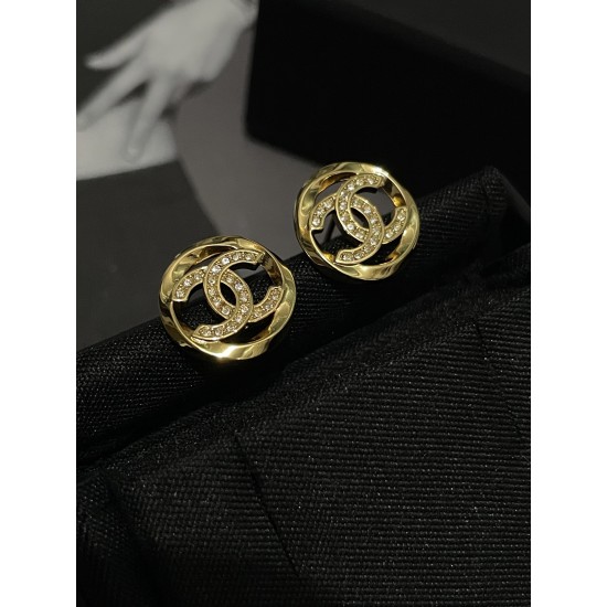 Chanel 25K Glossy Twisted Gold Round Stud Earrings