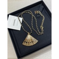 Chanel 25K Vintage Fan Pendant Necklace