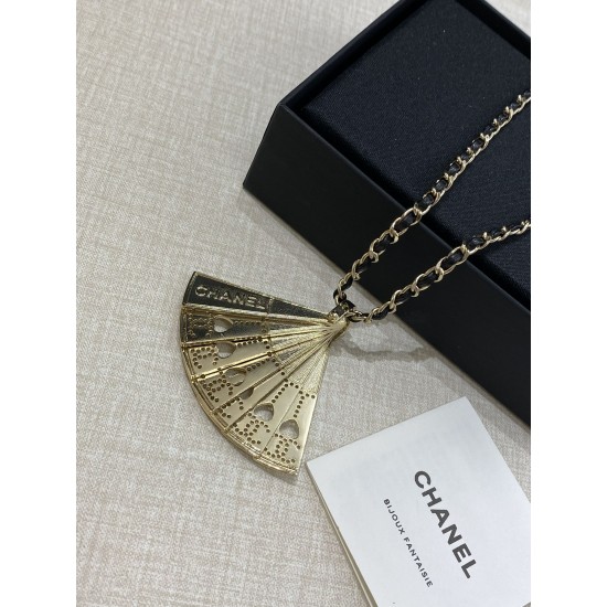 Chanel 25K Vintage Fan Pendant Necklace