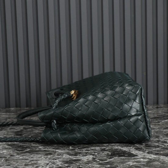 Bottega Veneta Medium Andiamo Bag - Green - Intrecciato Nappa Leather Tote