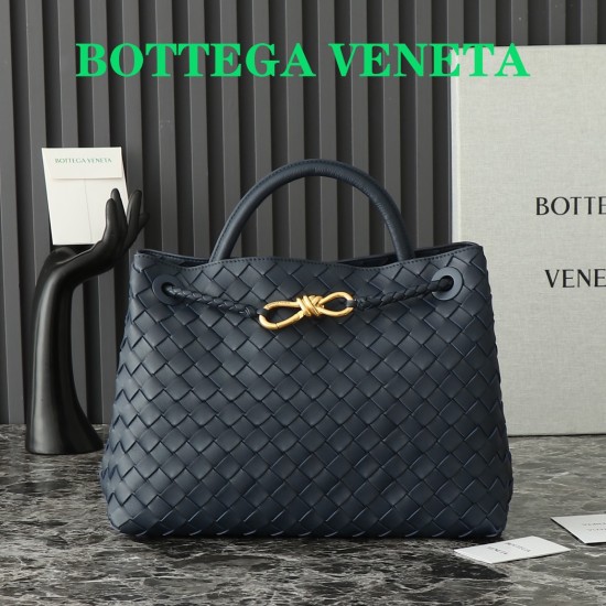 Bottega Veneta Medium Andiamo Bag - Blue - Intrecciato Nappa Leather Tote