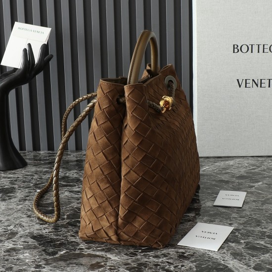 Bottega Veneta Medium Andiamo Bag - Brown - Intrecciato Nappa Leather Tote