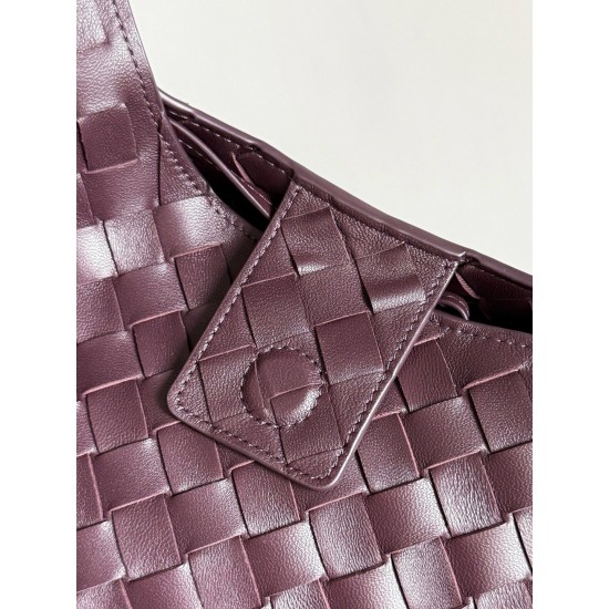 B*V Campana Large Double-Sided Woven Leather Shoulder Bag - Burgundy