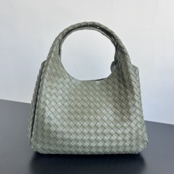 B*V Campana Large Double-Sided Woven Leather Shoulder Bag - Green