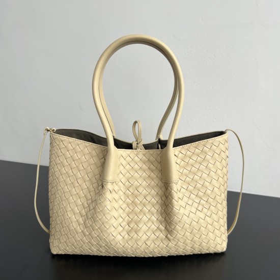 Bottega Veneta Medium Pinacoteca Nacoteca Tote (854371) 