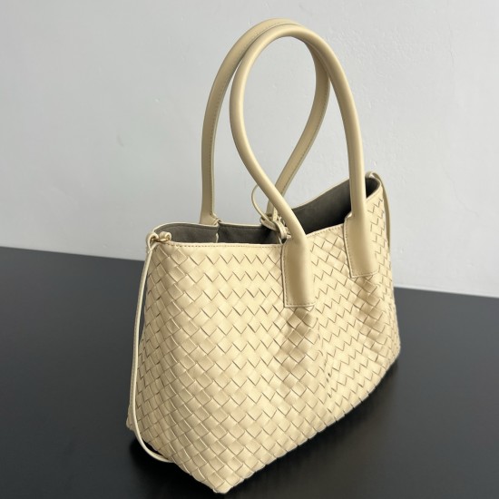 Bottega Veneta Medium Pinacoteca Nacoteca Tote (854371) 
