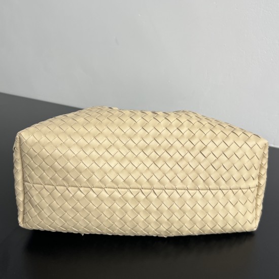 Bottega Veneta Medium Pinacoteca Nacoteca Tote (854371) 