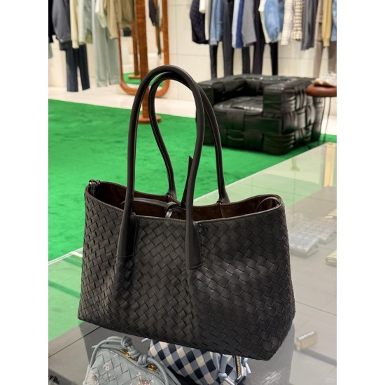 B*V Pinacoteca Medium — Hand-Woven Reversible Tote- Black