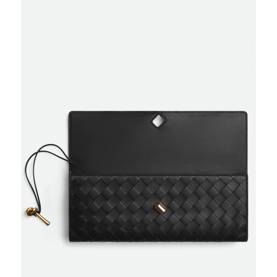 BV Andiamo Clutch - Black