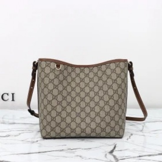 Gucci Emblem bucket bag - Medium [Budget Edition]