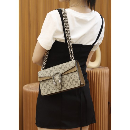 G.C. Dio Series Tiger-Clasp Shoulder Bag – Beige Signature Pattern