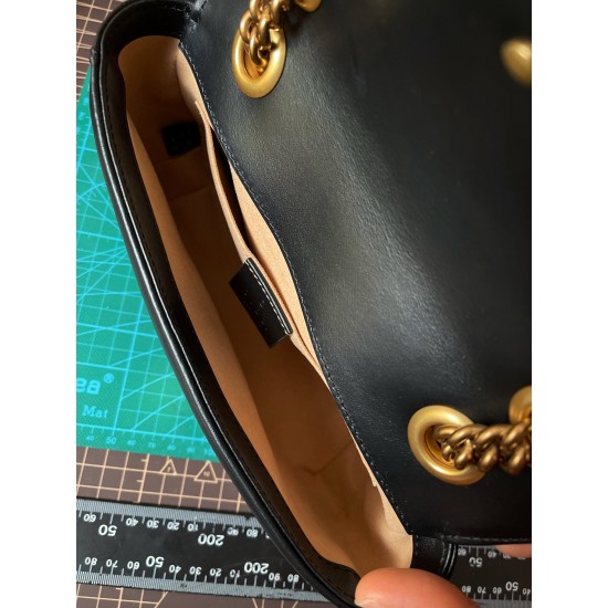 GUCCI GG Marmont Chain Shoulder Bag – Black Quilted