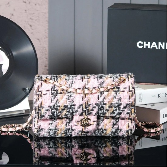 Chanel 2025/26 Flap Bag with Top Handle Chanel 2025/26 Flap Bag with Top Handle