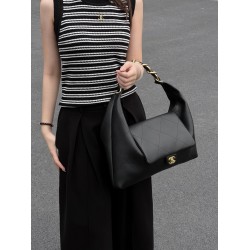 Chanel 25K Horizontal Hippie Bag - Oversized Quilted Black Leather