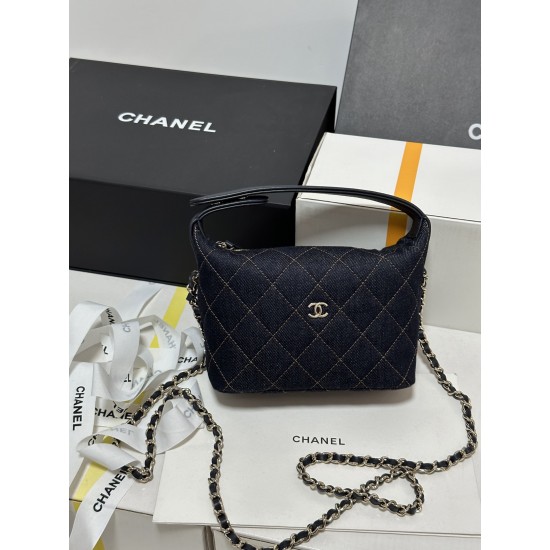 Chanel 26P Denim Box Bag – Clutch with Chain, Blue Quilted Denim