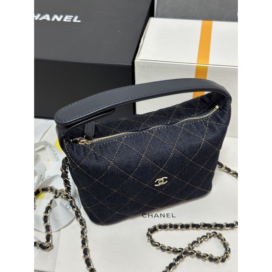 Chanel 26P Denim Box Bag – Clutch with Chain, Blue Quilted Denim