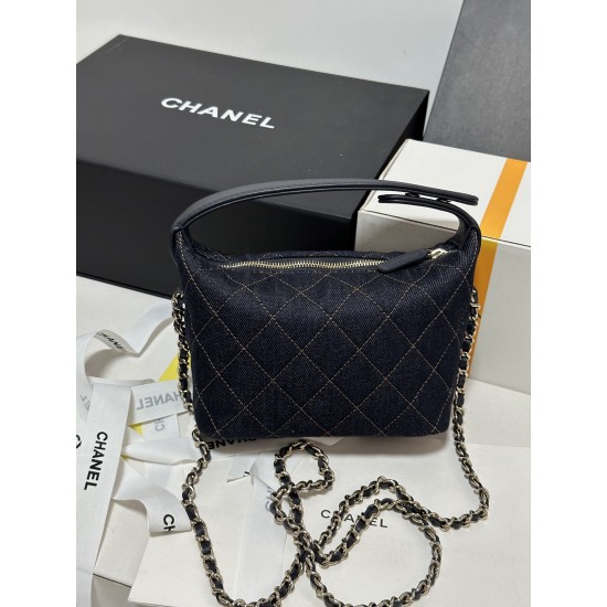 Chanel 26P Denim Box Bag – Clutch with Chain, Blue Quilted Denim