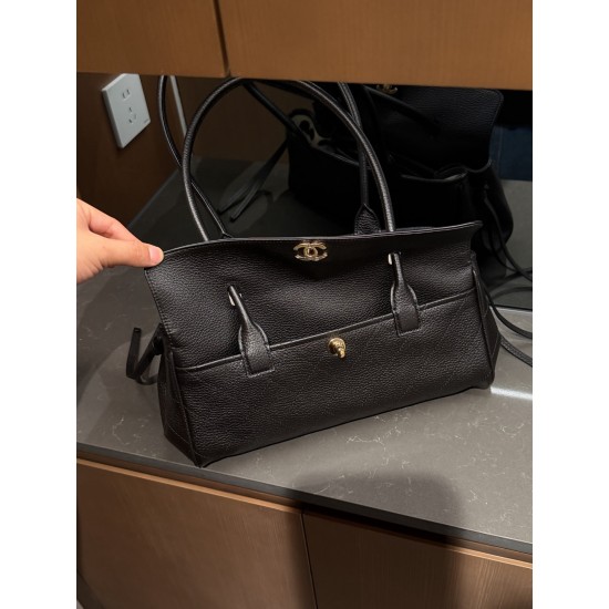 Chanel 26S Small Shopping Bag – Grained Calfskin, Black Tote (Runway Collection)