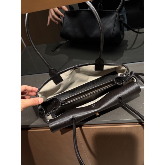 Chanel 26S Small Shopping Bag – Grained Calfskin, Black Tote (Runway Collection)