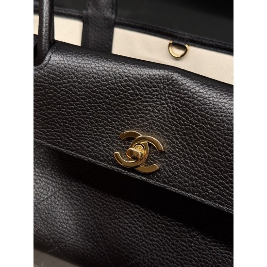 Chanel 26S Small Shopping Bag – Grained Calfskin, Black Tote (Runway Collection)