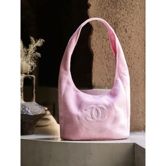 Chanel Coco Beach Large Embroidered Canvas Tote Bag – 25M Collection Chanel Coco Beach Large Embroidered Canvas Tote Bag – 25M Collection