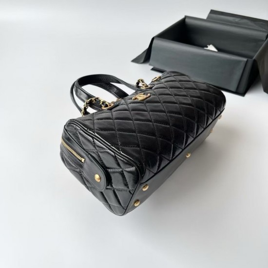 Chanel 25A Bowling Bag  – Oil-Waxed Leather | Métiers d’Art -Large