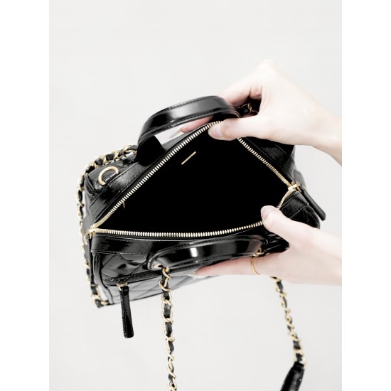 Ch@nel 25A Bowling Bag  – Oil-Waxed Leather | Métiers d’Art -Small