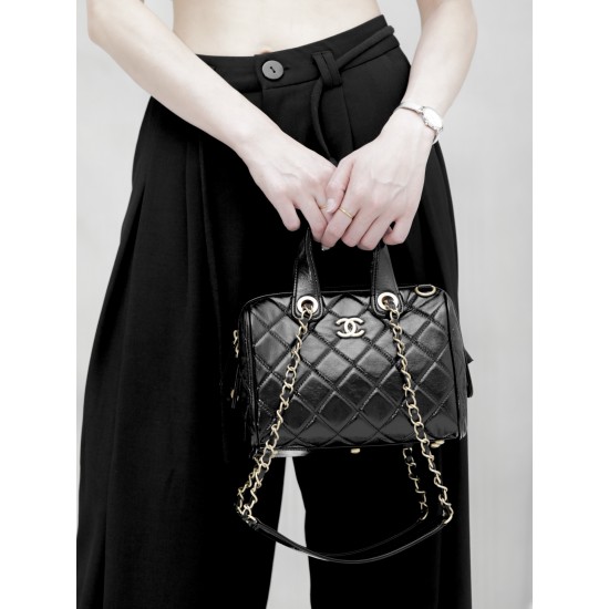 Ch@nel 25A Bowling Bag  – Oil-Waxed Leather | Métiers d’Art -Small