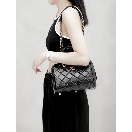 Ch@nel 25A Bowling Bag  – Oil-Waxed Leather | Métiers d’Art -Small