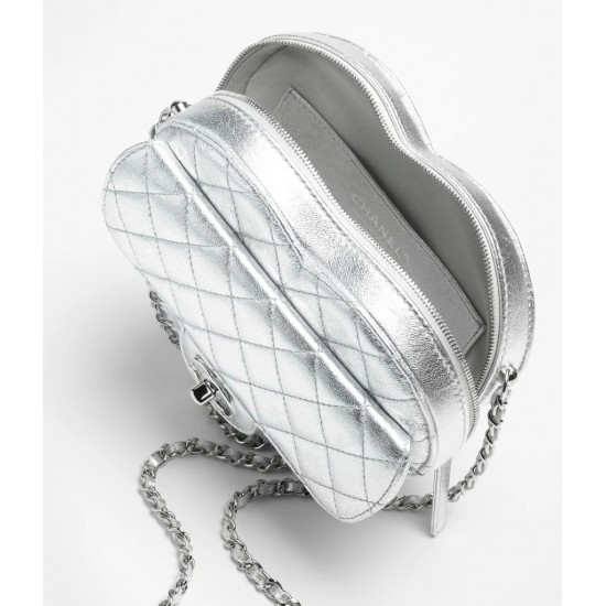 Chanel Fall-Winter 2025/26 Heart Bag Silvery Chanel Fall-Winter 2025/26 Heart Bag Silvery
