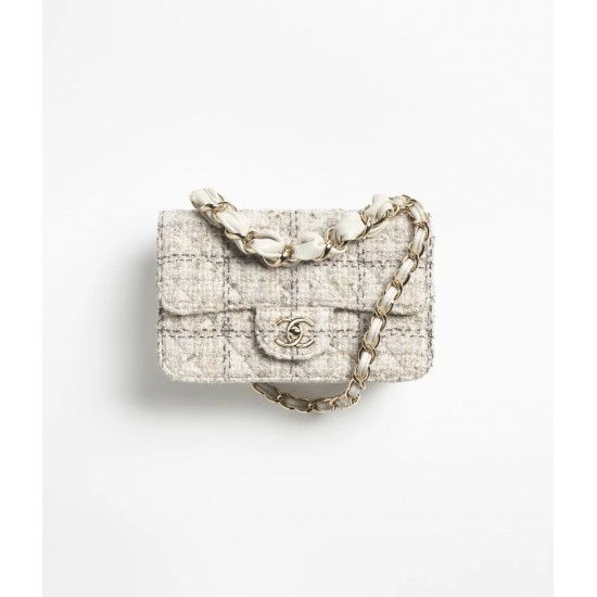 Chanel Fall-Winter 2025/26 Mini Flap Bag- Wool Tweed Chanel Fall-Winter 2025/26 Mini Flap Bag- Wool Tweed
