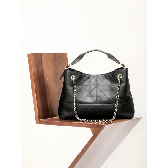 Chanel 25A Métiers d’Art Hobo Suede Bag - Black