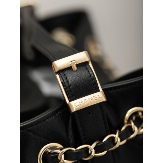 Chanel 25A Métiers d’Art Hobo Suede Bag - Black
