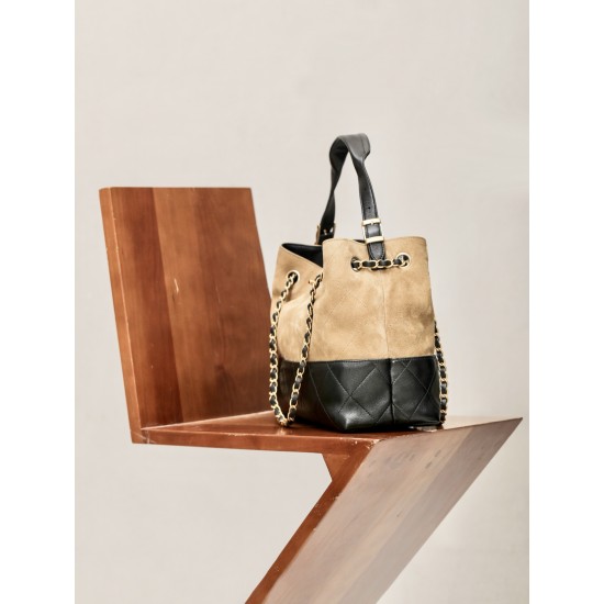 Chanel 25A Métiers d’Art Hobo Suede Bag