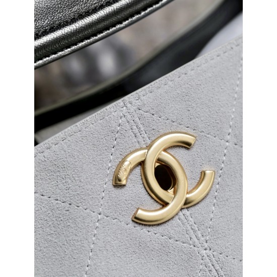 Chanel 25A Métiers d’Art Hobo Suede Bag - Grey