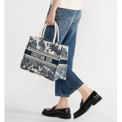 Dior viera Medium Book Tote