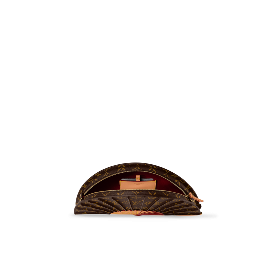 Louis Vuitton Fan bag limited edition 2025 Louis Vuitton Fan bag limited edition 2025
