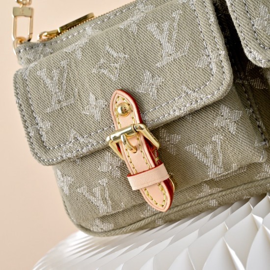 Louis Vuitton Cargo Pochette Accessoires - Denim Monogram Shoulder Bag (M27602 Green)