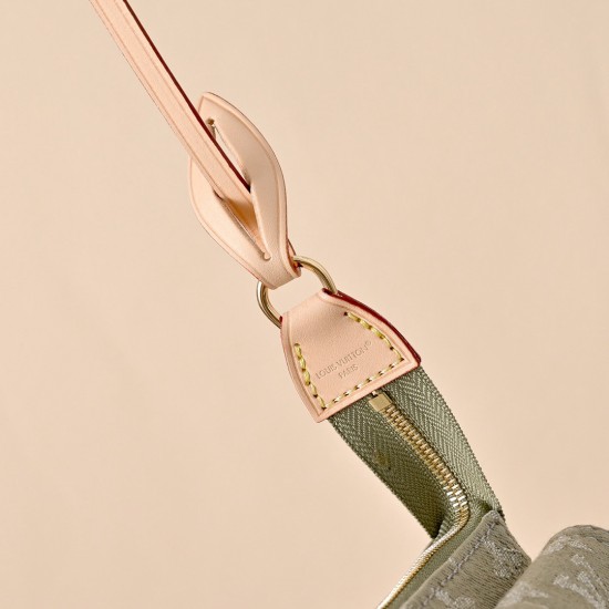 Louis Vuitton Cargo Pochette Accessoires - Denim Monogram Shoulder Bag (M27602 Green)