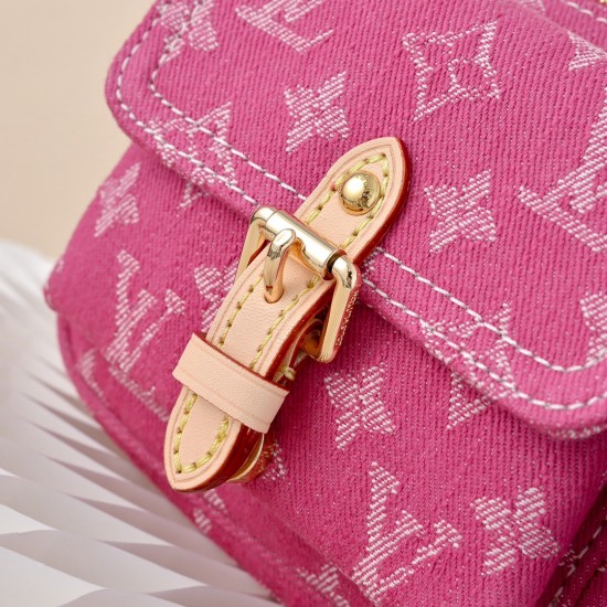 Louis Vuitton Cargo Pochette Accessoires - Denim Monogram Shoulder Bag (M27602 Pink)