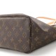 Louis Vuitton Neverfull PM|Monogram Canvas with Vachetta Trim|Tote Bag Louis Vuitton Neverfull PM|Monogram Canvas with Vachetta Trim|Tote Bag