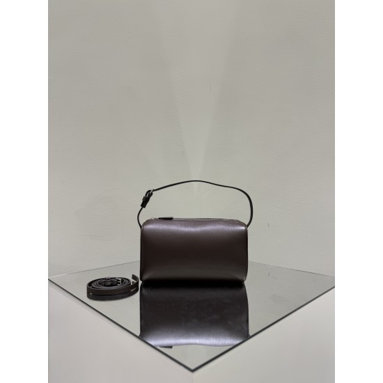 THE ROW 90s Leather Top Handle Bag - Burgundy