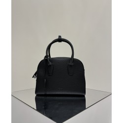 THE ROW India 10 Grained Leather Bowling Bag - Black