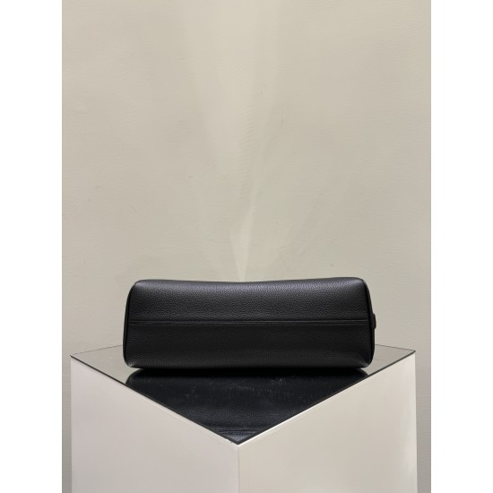 THE ROW E/W India Smooth Leather Shoulder Bag - Black