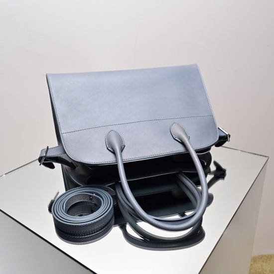 THE ROW Margaux 15 Smooth Calfskin Top Handle Bag - Pearl Grey