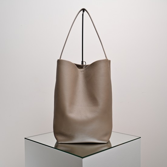 THE ROW Large N/S Park Tote Leather Bucket Bag - Ivory