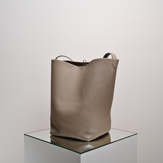 THE ROW Large N/S Park Tote Leather Bucket Bag - Ivory